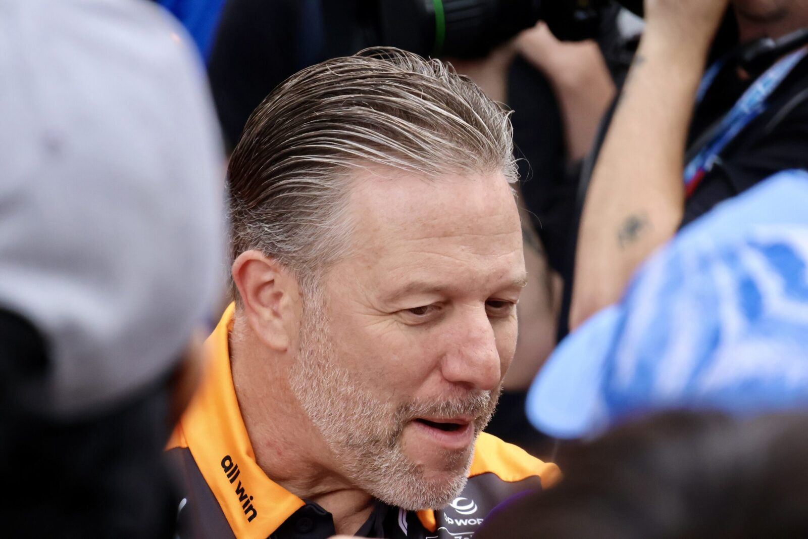 F1: Verstappen může zamířit k Mercedesu, tvrdí Zak Brown