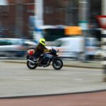 Silnice II/317 u Borohrádku se stala osudnou 74letému motorkáři. Po havárii zemřel v nemocnici 8