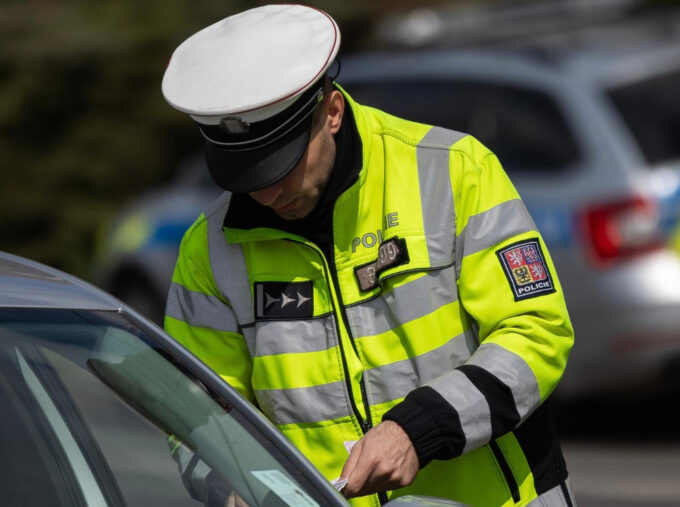 Lákavá nabídka řidičáku bez autoškoly byla past. Oběť přišla o 47 tisíc korun 8