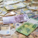 Novojičínsko: Kurýr převzal 800 000 Kč a investici zpronevěřil 3