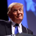Trump koupil akcie Axonu za 5 milionů dolarů, 2 týdny před vládní zakázkou pro ICE 4