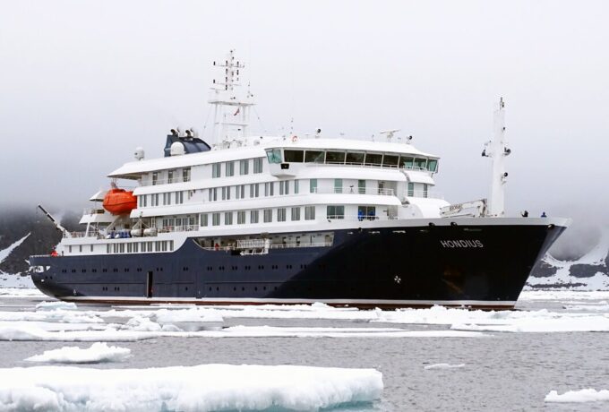 Hantavirus na lodi MV Hondius zabil 3 lidi: virolog odmítá srovnání s covidem 6