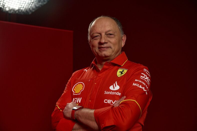 Binotto a Vasseur brání pravidla F1 2026: V8 přijdou až v 2030