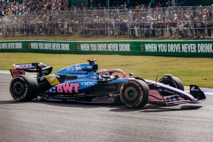 F1 upraví pohonné jednotky 2027: spalovací část posílí o 50 kW 3
