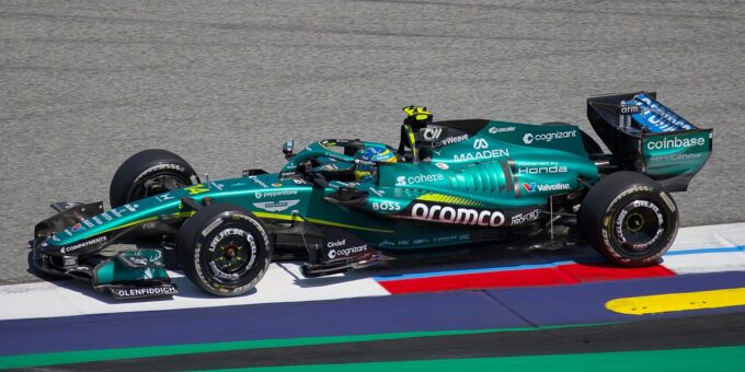 Aston Martin je nyní ve hře, tvrdí Fernando Alonso 2