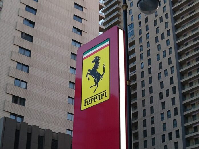 Ferrari Luce: první elektro-Ferrari má 1 113 koní, akcie klesly