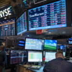 Technologické akcie táhnou Wall Street dolů: Nasdaq oslabil o 1,4 %, Fed zvažuje zdražení peněz 8