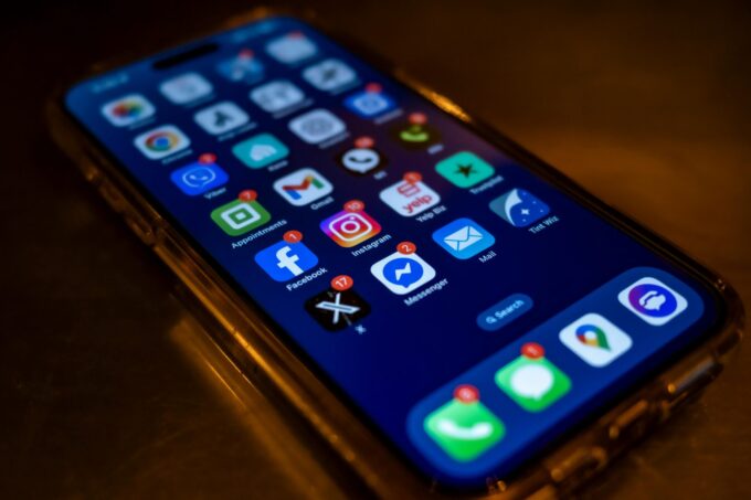 Instagram opravil chybu: hackeři přes Meta AI chatbot kradli účty 11