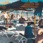 Francie překonala teplotní rekord, na řadě míst bylo přes 40 °C, vlna veder zabila 40 lidí utonutím 8