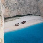Řecko uzavřelo známou pláž Navagio na Zakynthosu: zákaz platí do 31. října 2026 6