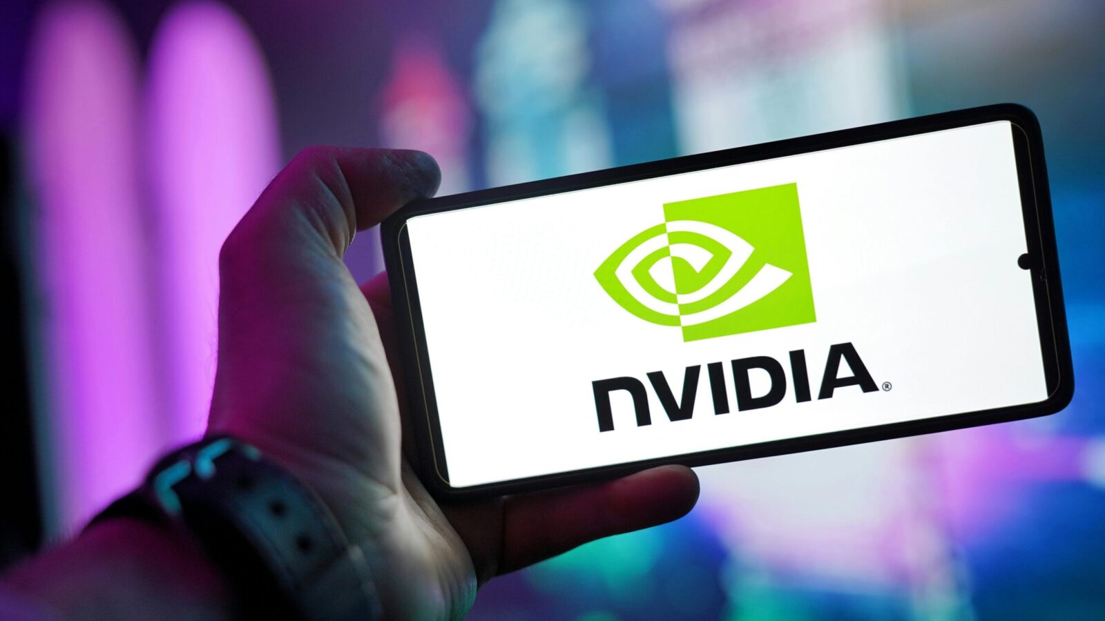 Nvidia vsází 500 miliard dolarů na riskantní strategii se stárnoucími GPU