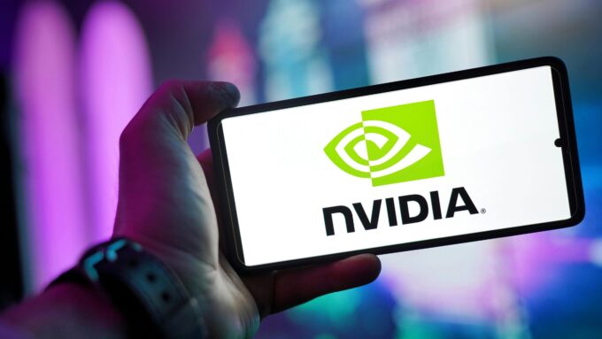 Nvidia vsází 500 miliard dolarů na riskantní strategii se stárnoucími GPU 7