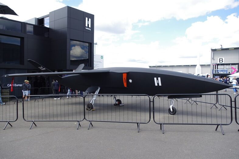 NATO, Německo a Británie masivně investují do dronů po vzoru Ukrajiny
