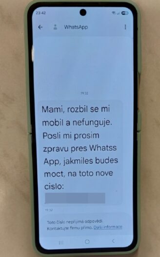 Podvodníci vylákali přes milion korun trikem s rozbitým telefonem 1