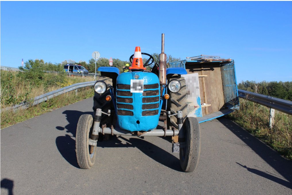 traktor na boku